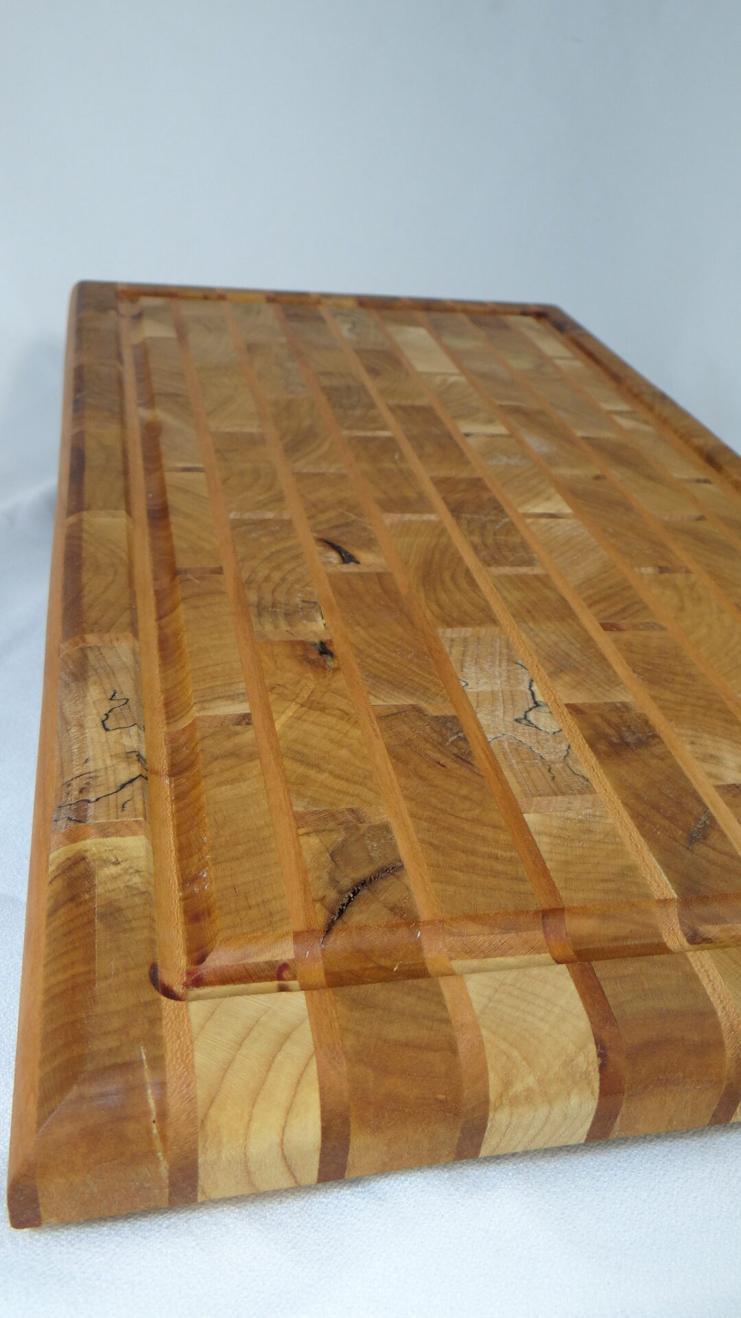 Patterned Hardwood Handmade Cutting Board - Image 8