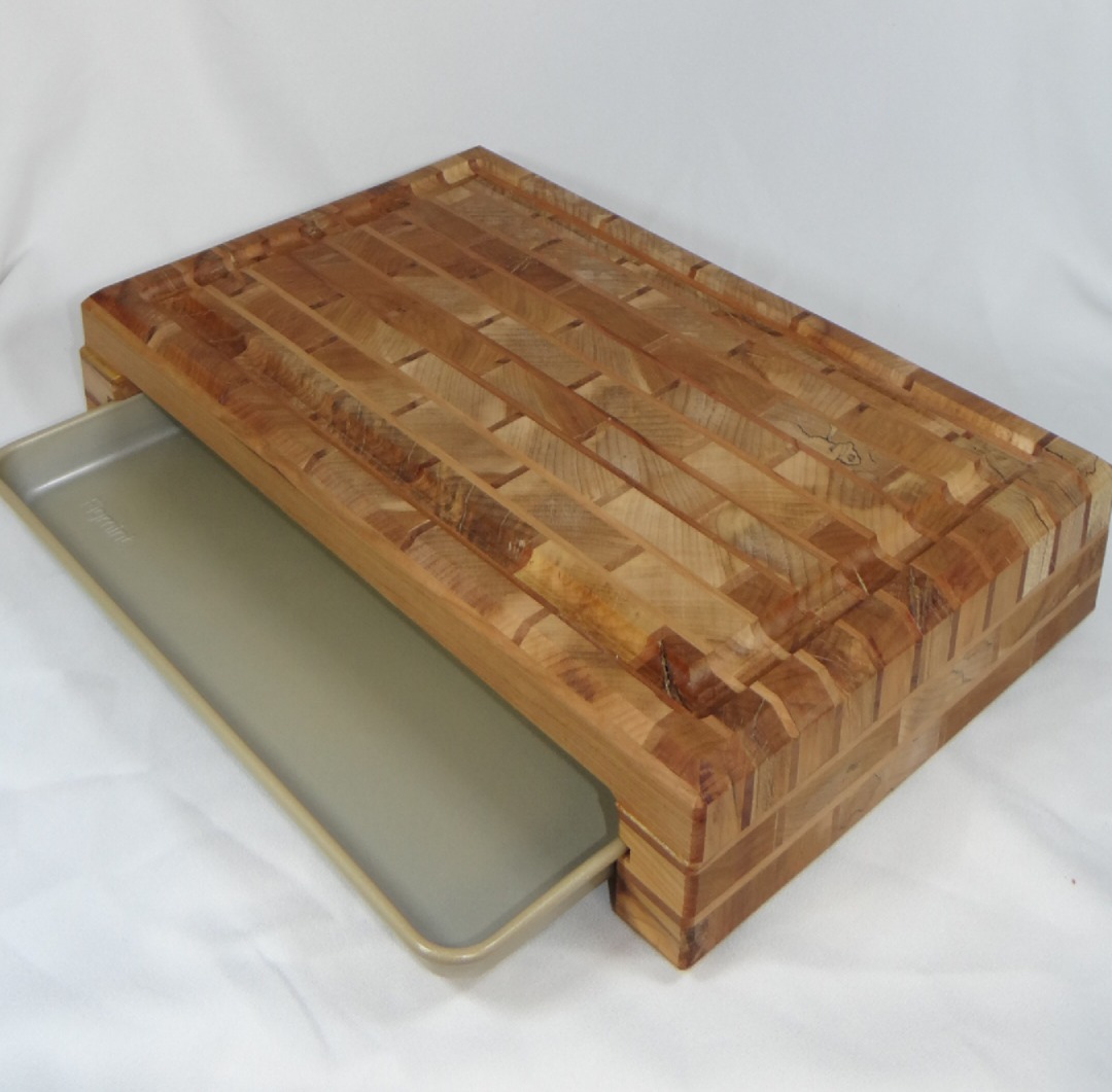 Patterned Hardwood Handmade Cutting Board - Image 4